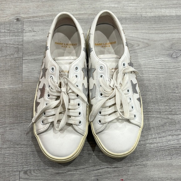 Saint Laurent
Court Classic Leather Platform Sneaker, Off White/Platinum - Picture 2 of 7